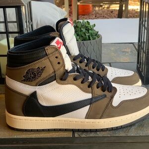 Travis Scott x Air Jordan 1 Retro High OG